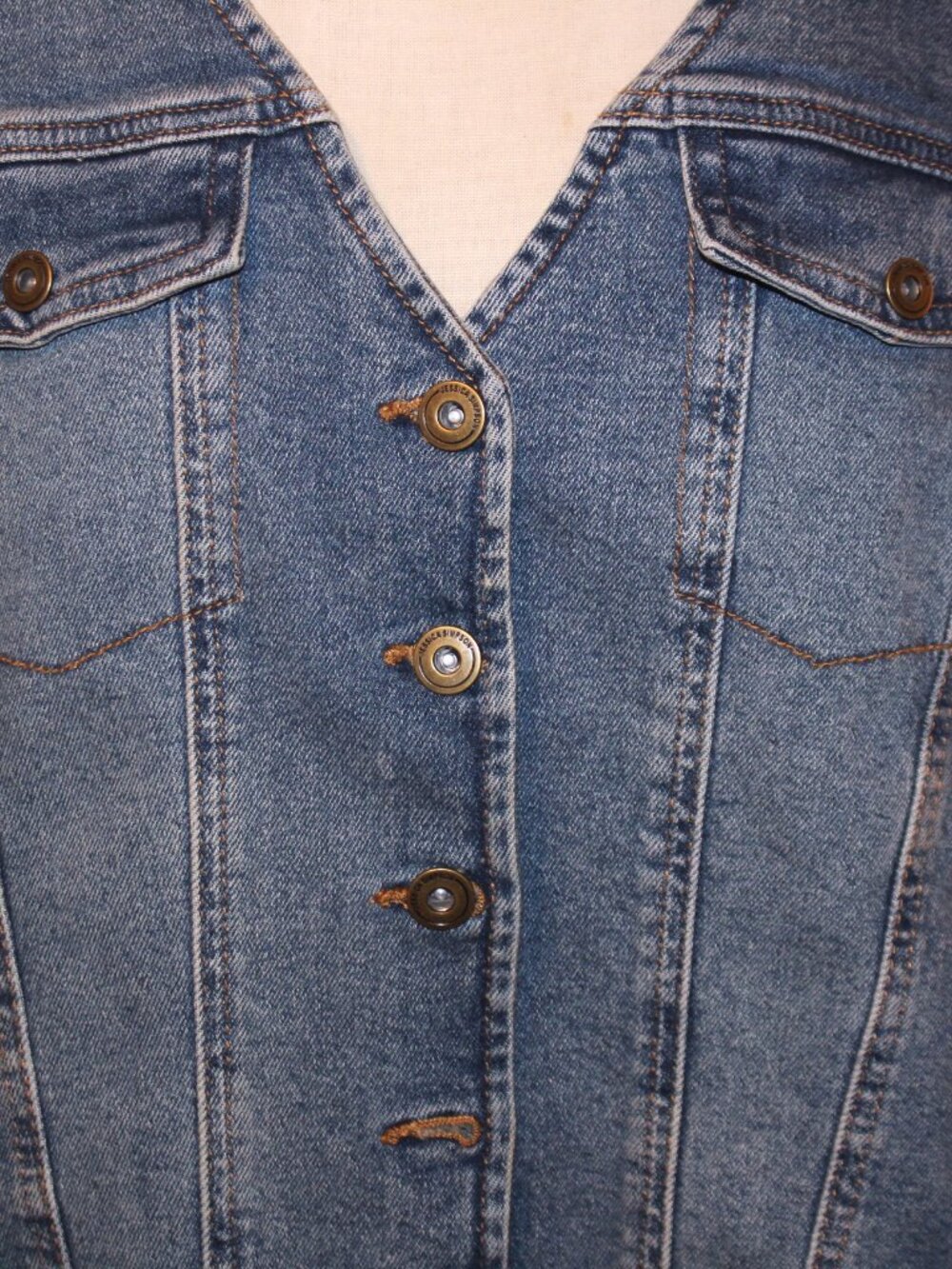 Jessica Simpson Plus Size 0X Denim Vest Medium Wash NWT - Picture 3 of 8